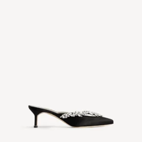 Balenciaga para mujer | Mules de Manolo Blahnik en negro