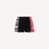 Bermudas de hombre de corte regular con estampado «tie-dye» extremo en negro Bermudas de hombre de corte regular con estampado «tie-dye» extremo en negro
