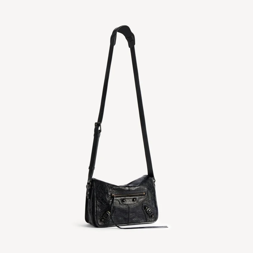 Bolso bandolera con solapa «Le City» para hombre, pequeño, en negro Bolso bandolera con solapa «Le City» para hombre, pequeño, en negro