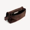 Bolso bandolera con solapa «Le City» para hombre, tamaño pequeño, en color espresso claro Bolso bandolera con solapa «Le City» para hombre, tamaño pequeño, en color espresso claro