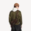 Bolso bandolera con solapa «Le City» para hombre, tamaño pequeño, en color espresso claro Bolso bandolera con solapa «Le City» para hombre, tamaño pequeño, en color espresso claro