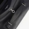 Bolso bandolera Le 7 Cube para hombre, pequeño, en negro Bolso bandolera Le 7 Cube para hombre, pequeño, en negro