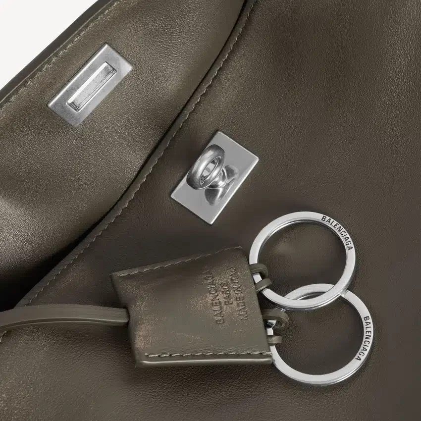 Bolso bandolera Rodeo para hombre, tamaño pequeño, en color caqui Bolso bandolera Rodeo para hombre, tamaño pequeño, en color caqui