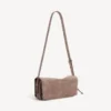 Bolso de hombro Le 7 para mujer, tamaño mediano, en color biscuit Bolso de hombro Le 7 para mujer, tamaño mediano, en color biscuit