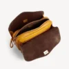 Bolso de hombro Le 7 para mujer, tamaño mediano, en color curry Bolso de hombro Le 7 para mujer, tamaño mediano, en color curry