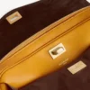 Bolso de hombro Le 7 para mujer, tamaño mediano, en color curry Bolso de hombro Le 7 para mujer, tamaño mediano, en color curry