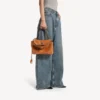 Bolso de mano «Rodeo» pequeño para mujer en color marrón claro estilo vaquero
