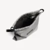 Bolso shopper para hombre con bolsa protectora y correa cruzada, tamaño mediano, en gris Balenciaga