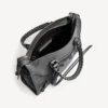 Bolso urbano pequeño en color roca volcánica