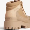 Botas bajas «Combat Strike» para mujer en color arena Botas bajas «Combat Strike» para mujer en color arena