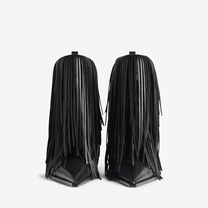 Botines Avenue con flecos para mujer en negro Botines Avenue con flecos para mujer en negro