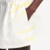 Boxers de corte en A con estampado «extreme tie dye» para mujer en blanco/amarillo Boxers de corte en A con estampado «extreme tie dye» para mujer en blanco/amarillo
