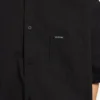Camisa de manga corta de estilo laboral para hombre en color negro Camisa de manga corta de estilo laboral para hombre en color negro