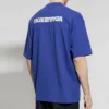 Camiseta con logotipo, corte medio «Indigo» 612966TLVB34388