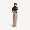 Pantalones de cintura alta para mujer en color duna Pantalones de cintura alta para mujer en color duna