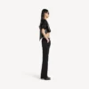 Pantalones entallados de mujer en negro Pantalones entallados de mujer en negro