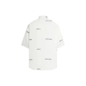 Camiseta de manga corta con logotipo por toda la prenda «Blanco-Negro» 681702TOL659040 Camiseta de manga corta con logotipo por toda la prenda «Blanco-Negro» 681702TOL659040