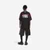 Camiseta oversize para hombre de Balenciaga | Colaboración con la NBA en negro/multicolor Camiseta oversize para hombre de Balenciaga | Colaboración con la NBA en negro/multicolor