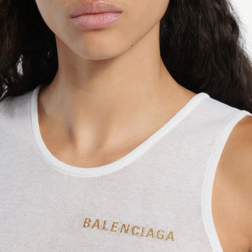Camiseta sin mangas de mujer en blanco Camiseta sin mangas de mujer en blanco