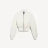 Chaqueta bomber corta de mujer en color marfil Chaqueta bomber corta de mujer en color marfil