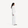 Chaqueta clásica de corte cuadrado «Wings» para mujer en blanco Chaqueta clásica de corte cuadrado «Wings» para mujer en blanco