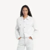 Chaqueta clásica de corte cuadrado «Wings» para mujer en blanco Chaqueta clásica de corte cuadrado «Wings» para mujer en blanco