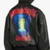 Chaqueta con capucha y parches para hombre en negro Chaqueta con capucha y parches para hombre en negro