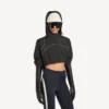 Chaqueta corta «techwear» para mujer en negro Chaqueta corta «techwear» para mujer en negro