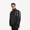 Chaqueta de piel de cordero con cremallera para hombre en color negro Chaqueta de piel de cordero con cremallera para hombre en color negro