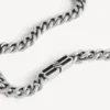 Collar gourmette fino para hombre con el BB Icon en plata envejecida