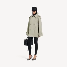 Gabardina de doble botonadura para mujer en beige claro
