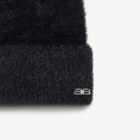 Gorro de mujer en negro
