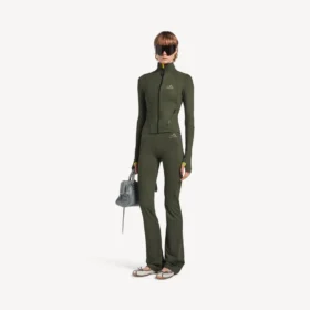 Leggings acampanados de estilo «techwear» para mujer en color caqui/lima