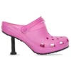 Madame 80MM x Crocs «Rosa» 677390W1S8E5300