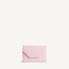 Mini cartera tipo sobre para mujer en rosa pétalo Mini cartera tipo sobre para mujer en rosa pétalo