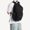 Mochila Explorer de múltiples bolsillos para hombre en color negro