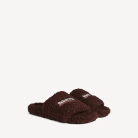 Mules abiertas de pelo para hombre en color châtaigne