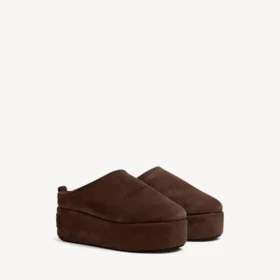 Mules de plataforma blanda «Alaska» para mujer en color espresso claro Mules de plataforma blanda «Alaska» para mujer en color espresso claro