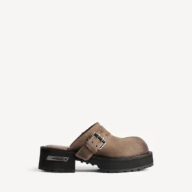Mules Venom para mujer en color biscuit