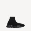 Niños: zapatillas deportivas de color negro Niños: zapatillas deportivas de color negro