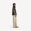 Pantalones cargo holgados para mujer en color beige Pantalones cargo holgados para mujer en color beige