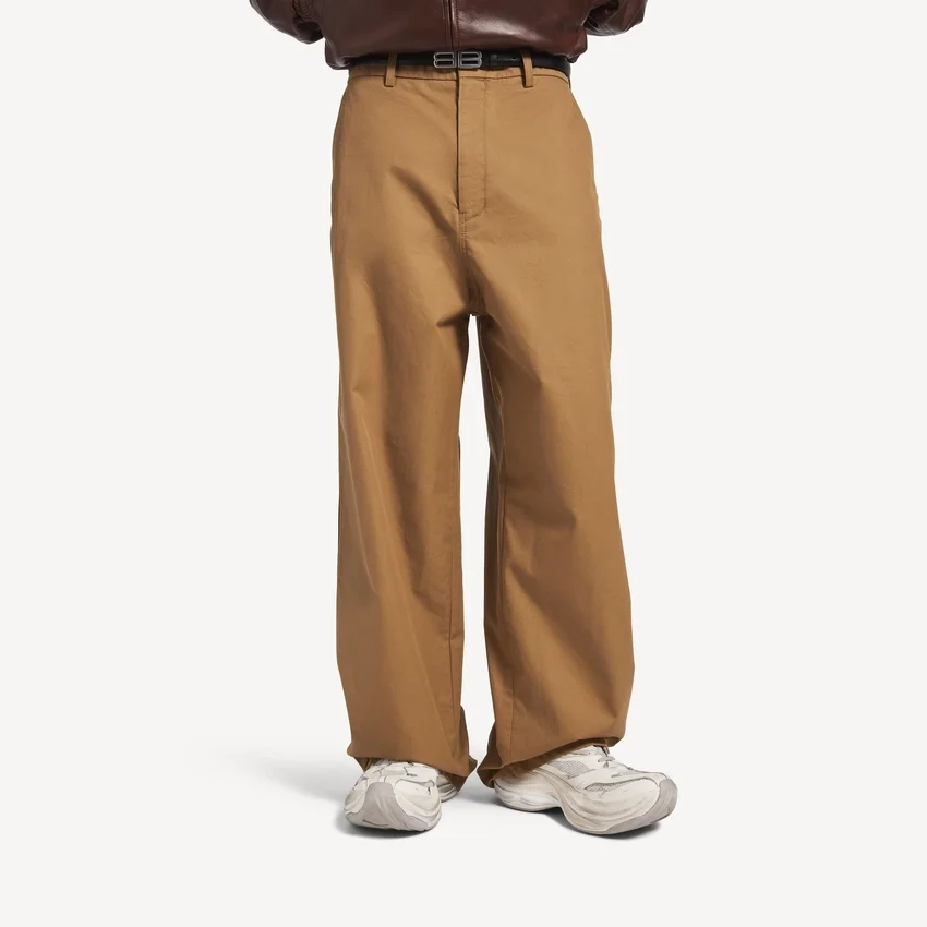 Pantalones chinos de hombre talla L en color camel Pantalones chinos de hombre talla L en color camel