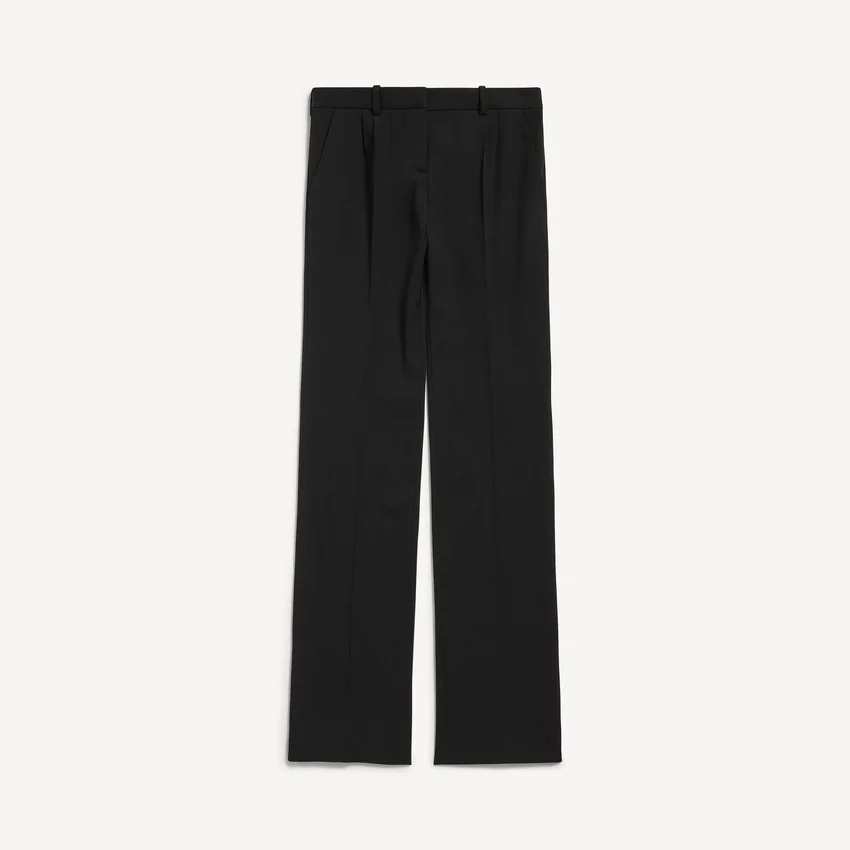 Pantalones entallados de mujer en negro Pantalones entallados de mujer en negro