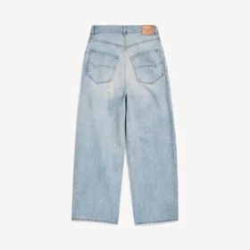Pantalones holgados en azul claro