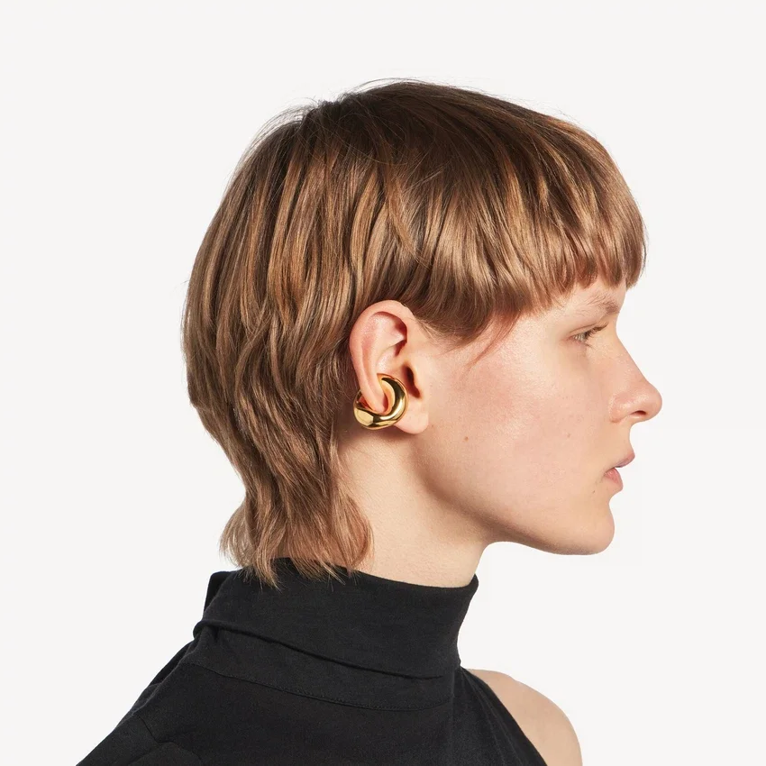 Pendiente tipo «ear cuff» Eisa XS para mujer en oro brillante Pendiente tipo «ear cuff» Eisa XS para mujer en oro brillante