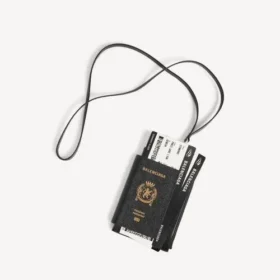 Portamóviles tipo pasaporte para hombre en color negro
