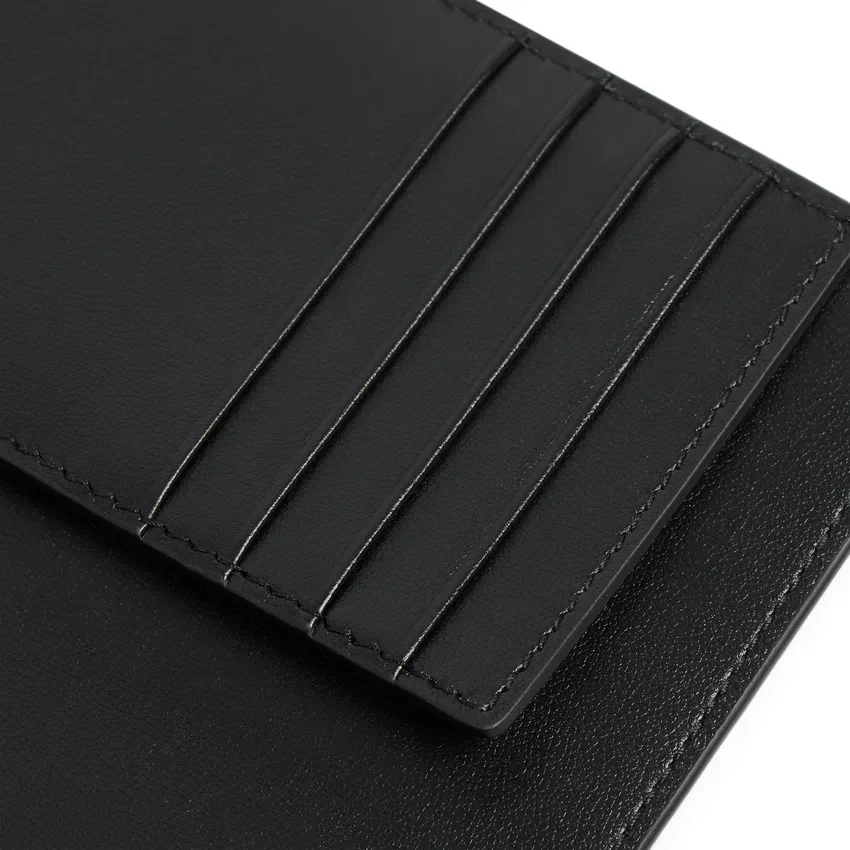 Portapasaportes para hombre en color negro Portapasaportes para hombre en color negro