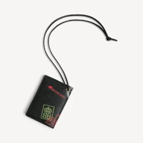 Portatarjetas y pasaporte para hombre con colgante en negro/multicolor