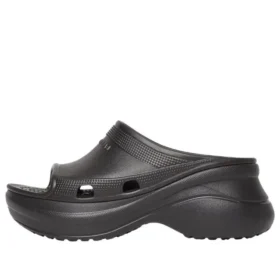Sandalias de piscina Crocs «Negras» 677386W1S8E1000