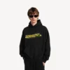Sudadera con capucha de corte medio «Messy Spray» para hombre, en negro Sudadera con capucha de corte medio «Messy Spray» para hombre, en negro